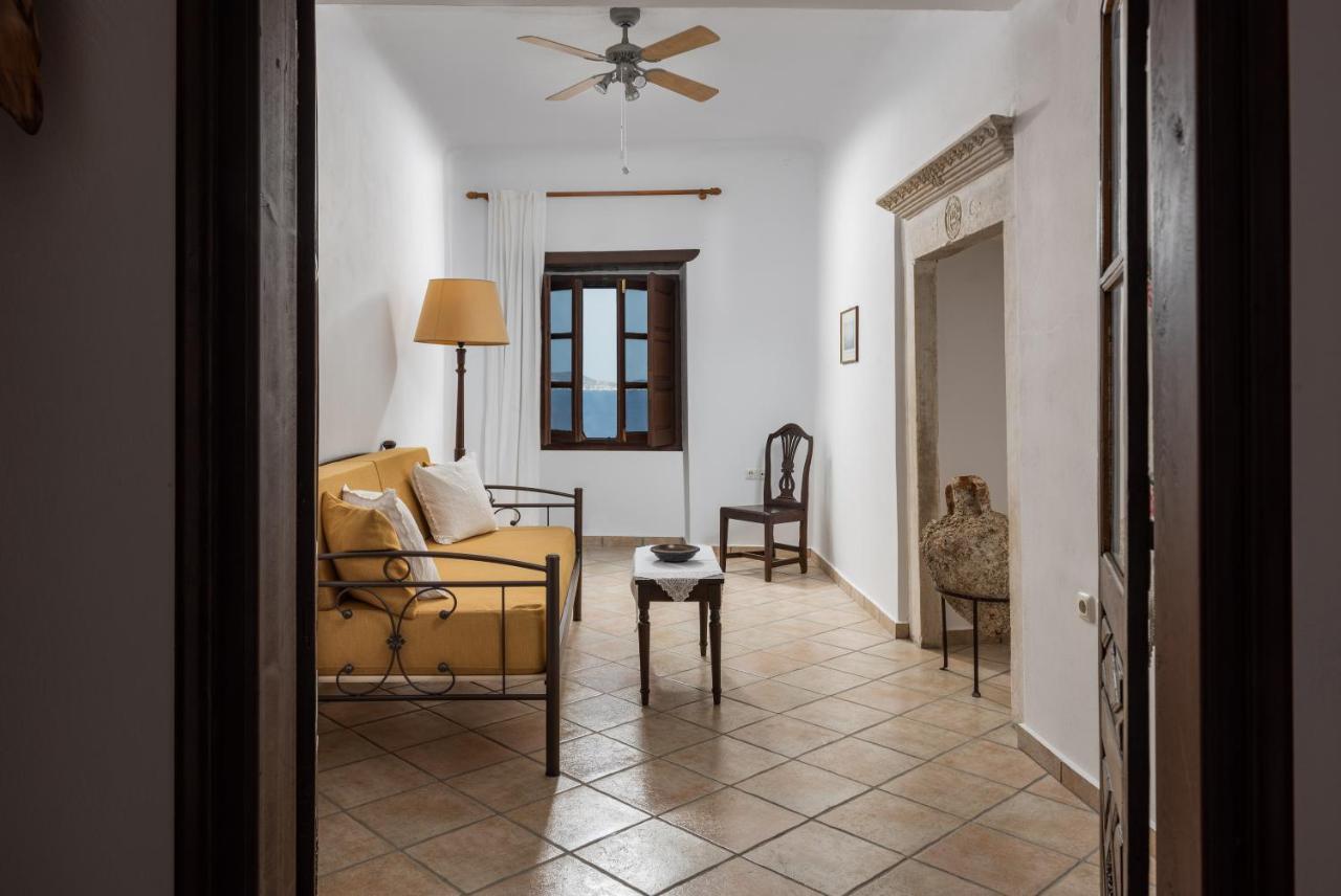 Castle Memories Aparthotel Naxos City ภายนอก รูปภาพ